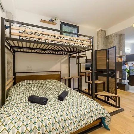 Apartment Loft Urban Garden: 4 People - Wifi Fiber - Terrace Grenoble
