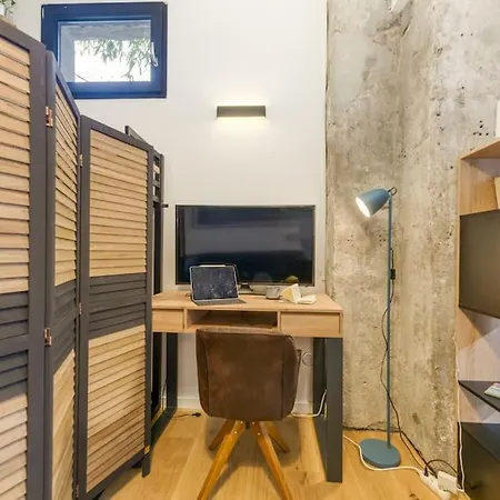 Loft Urban Garden: 4 People - Wifi Fiber - Terrace Apartment *